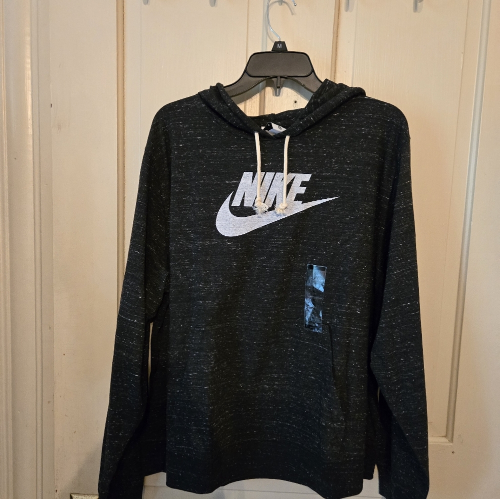 NWT Women Nike Charcoal Hoodie. Size XL